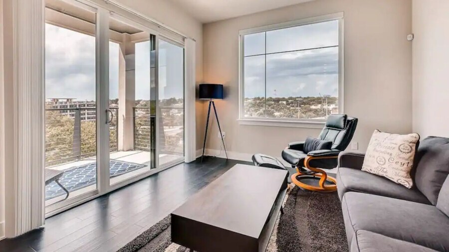 Capital View Condos Downtown Austin