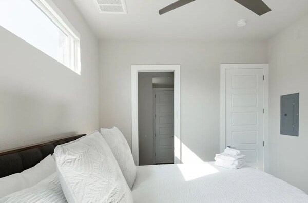 Capital View Condos Downtown Austin - Sunset Valley, TX