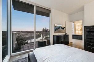 Decoración personalizada, muebles diferentes y wifi gratis 