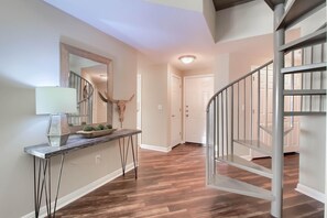 Apartment, 5 Bedrooms (245400) | Living area - Austin Townhomes (West Campus) (Austin)