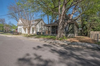 Sophistication Charm In The Heart Of Cooper Young