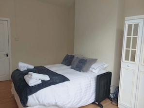 Apartment | 1 bedroom, iron/ironing board, free WiFi, bed sheets