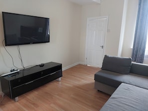 Apartment | Living area