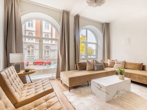 Appartement, 5 chambres, vue ville | Salle de séjour