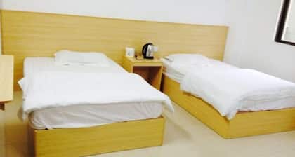 Gaozhou Yanjiang San Hotel