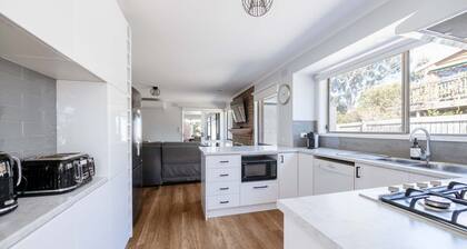 Endeavour Family Beach House