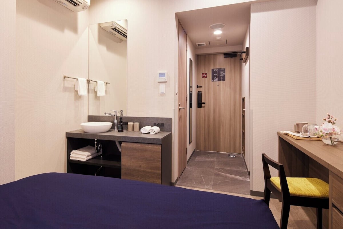 1 habitación, wifi gratis y ropa de cama