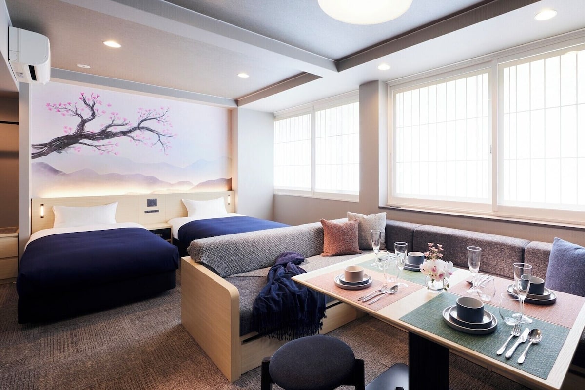 Family Apartment, Multiple Beds, Non Smoking, Kitchen | Front of property