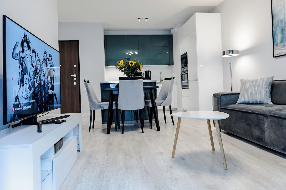 Televisión LED de 52 cm con canales digitales