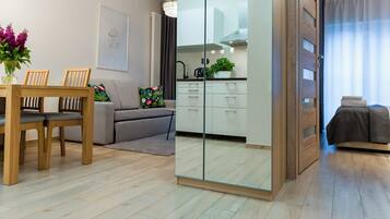 52-cm LED TV with digital channels