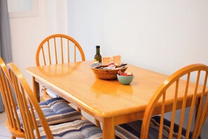 Sea star | In-room dining