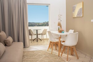 Coral | Living area | Toys