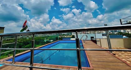 The Grand Oasis Hotel & Resort