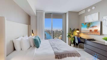 3 camere, una scrivania, ferro/asse da stiro, culla da viaggio