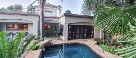 House, 4 Bedrooms, Balcony, Garden View | Pool