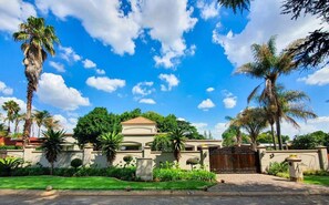 House, 4 Bedrooms, Balcony, Garden View | Property grounds - Or Tambo Airport Holiday Home (Boksburg)