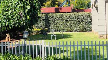 House, 4 Bedrooms, Balcony, Garden View | Property grounds