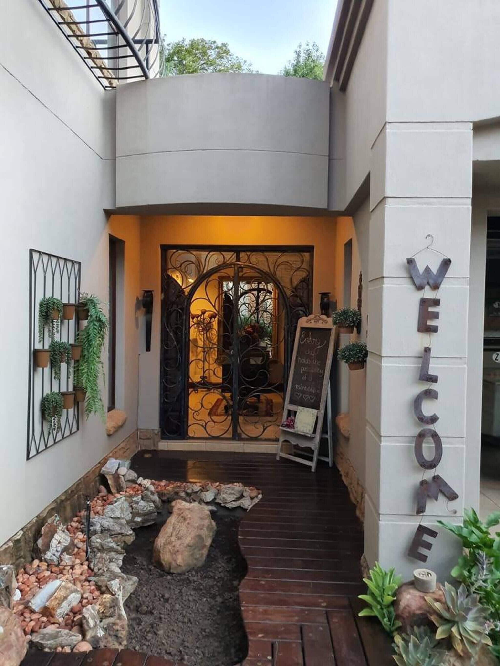 Casa, 4 quartos, sacada, vista para o jardim | Entrada da propriedade