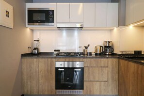 Microwave, oven, stovetop, coffee/tea maker