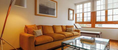 تلفزيون، مكتب