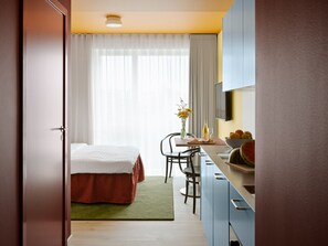 1 chambre, fer et planche à repasser, lit de bébé portatif, Wi-Fi