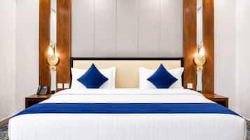 Egyptian cotton sheets, premium bedding, pillow-top beds, in-room safe
