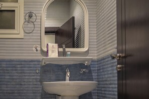 Suíte júnior | Banheiro