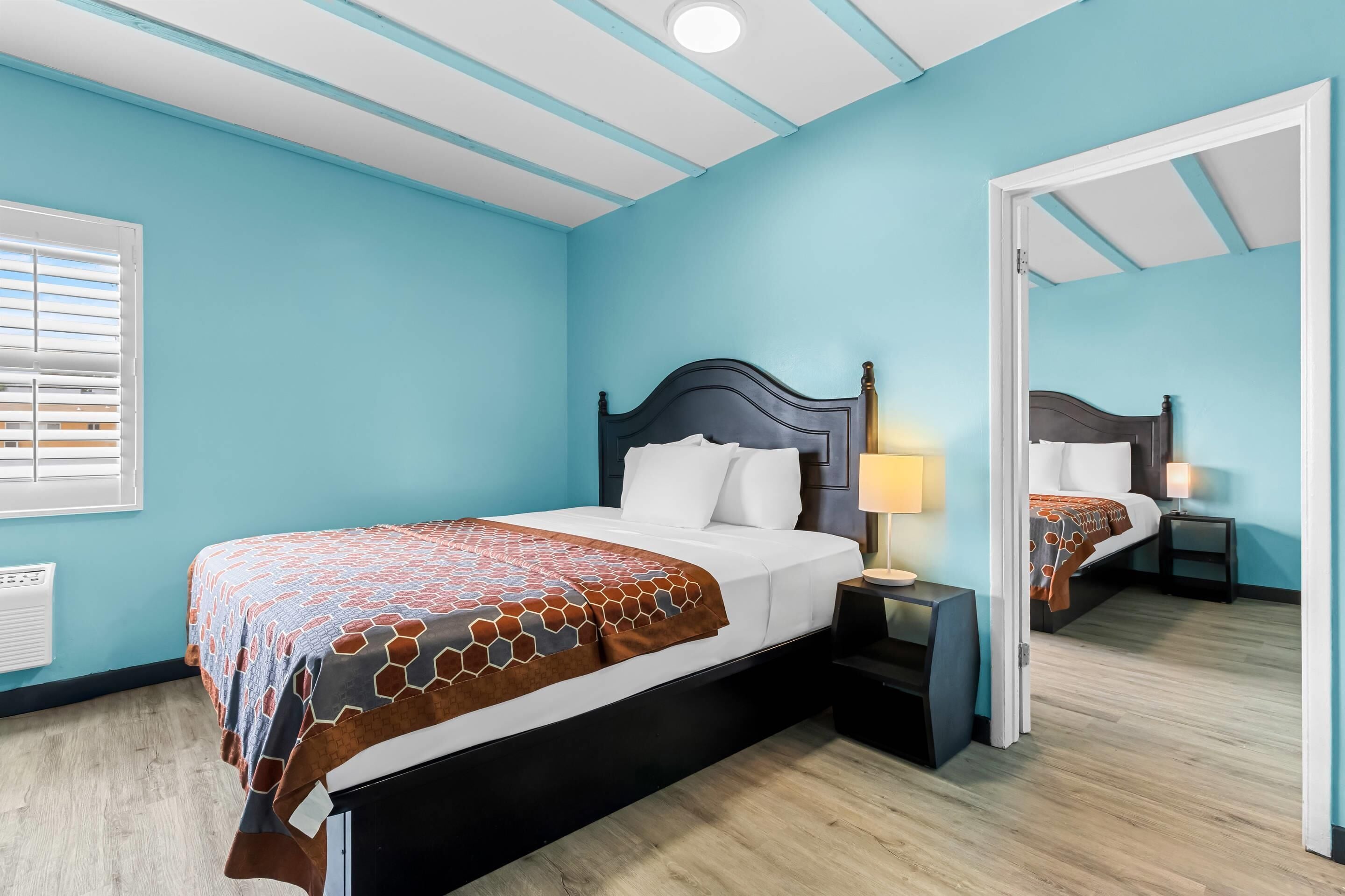 Standard Room, Multiple Beds, Non Smoking | Free WiFi, bed sheets