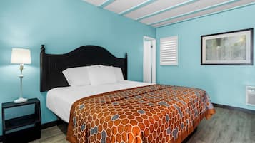 Free WiFi, bed sheets