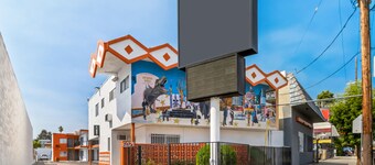 Rodeway Inn & Suites North Hollywood Burbank Airport - Universal Area