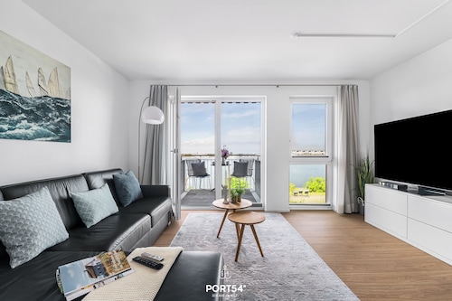 Hafenflair 2 - 1. Reihe am Wasser, Balkon mit Hafenblick, Fahrstuhl