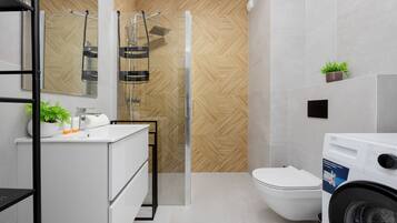 Apartment, 1 Bedroom, Balcony | Bathroom | Shower, free toiletries, towels, soap