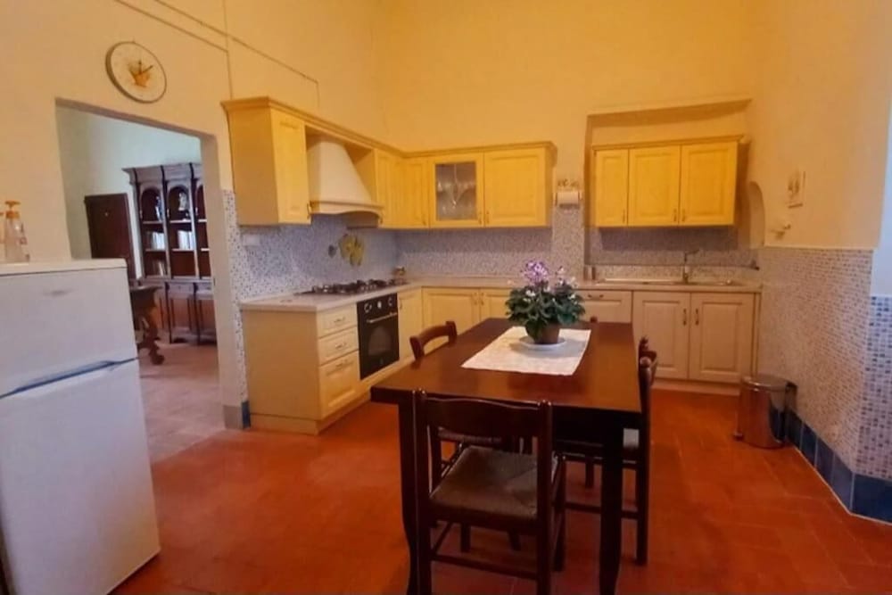 Elegant, Spacious Retreat In The Heart Of Chianti. Stunning, Tranquil Views - Radda in Chianti
