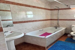 Apartment, 1 Bedroom | Bathroom - Bliss Haven (Nairobi)