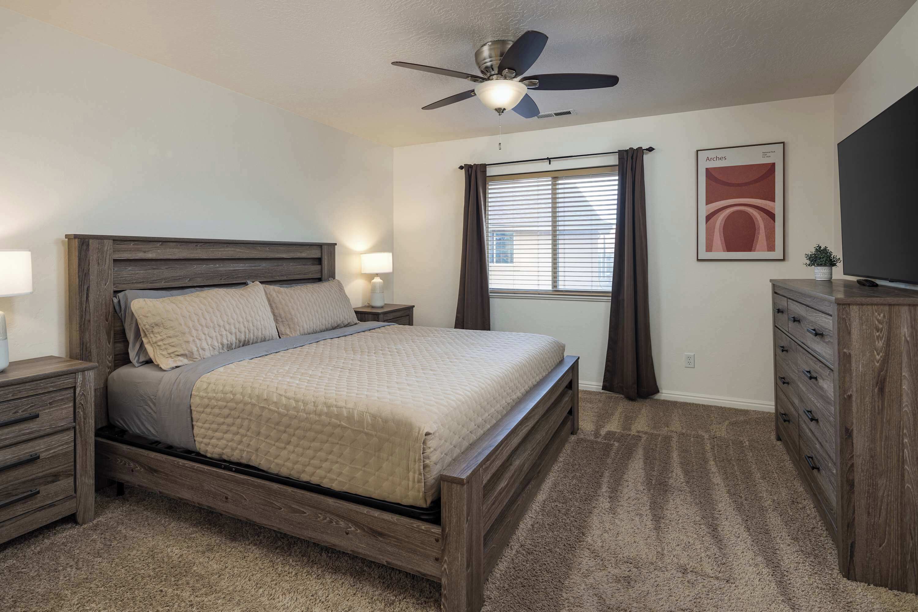 3 chambres, fer et planche à repasser, Wi-Fi, literie fournie