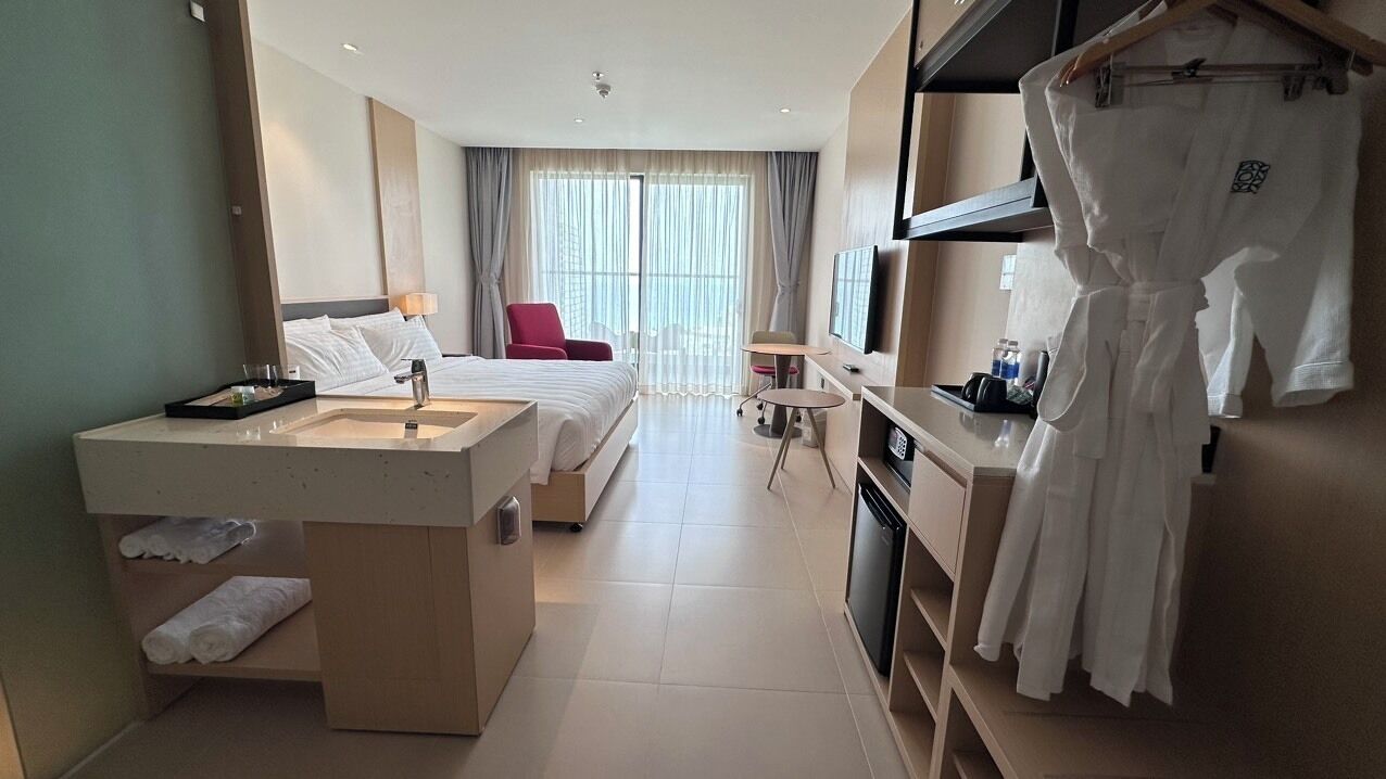 Deluxe Apartment | 1 bedroom, free minibar items, free WiFi