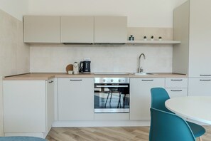 Comfort Apartment, Balcony, Mountain View | Private kitchen | Electric kettle - Relais del Parco Azzurro e Relais del Parco Rosa (L'Aquila)