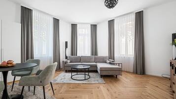 Basic Apartment, 1 Bedroom, Kitchenette | 1 bedroom, free WiFi
