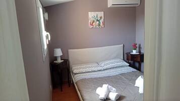 1 camera, Wi-Fi, lenzuola