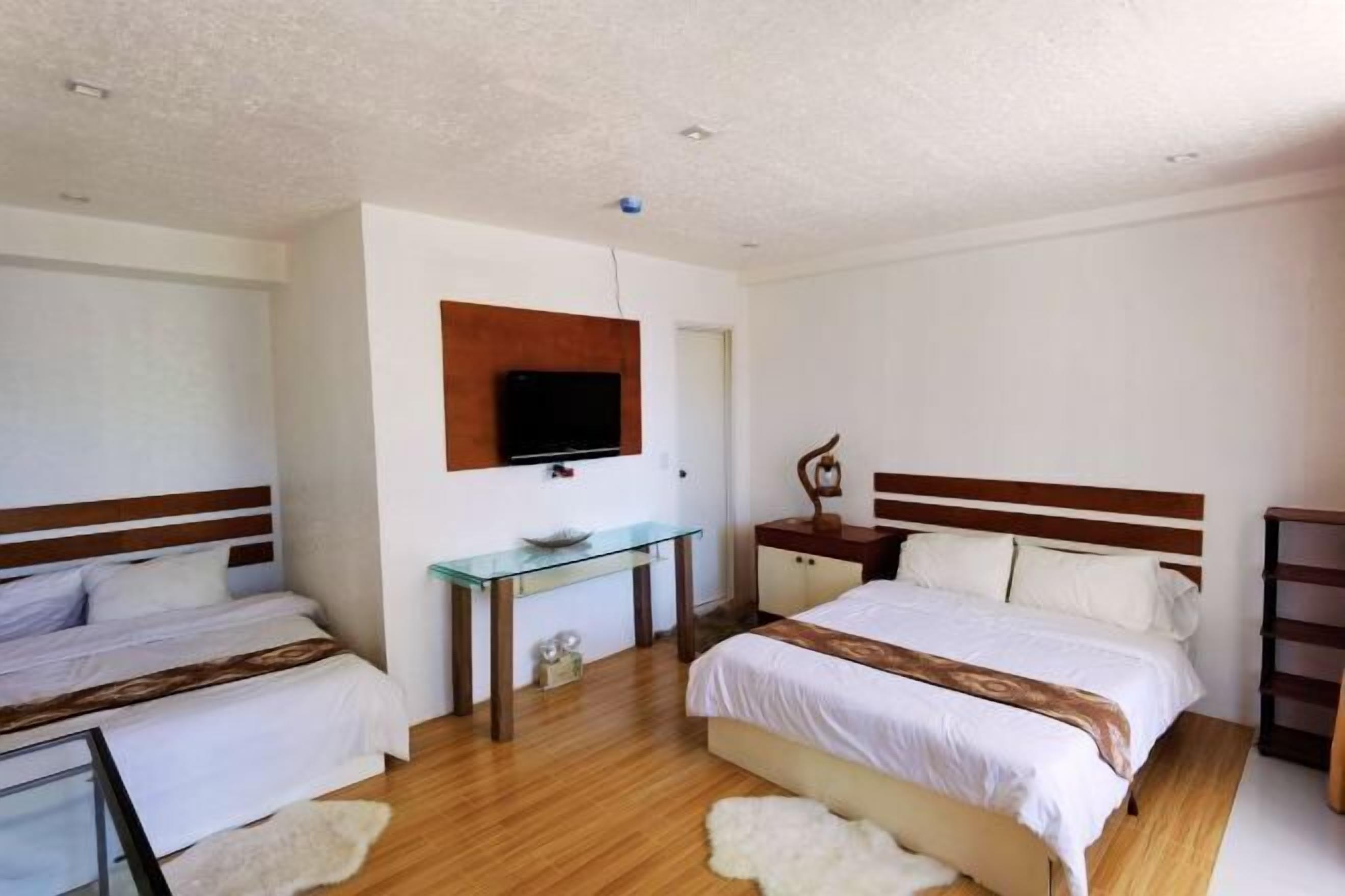 Skrivebord, ekstrasenger (mot et tillegg), wi-fi (inkludert) og sengetøy