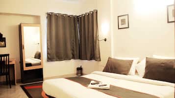 Deluxe Double Room | Free WiFi, bed sheets