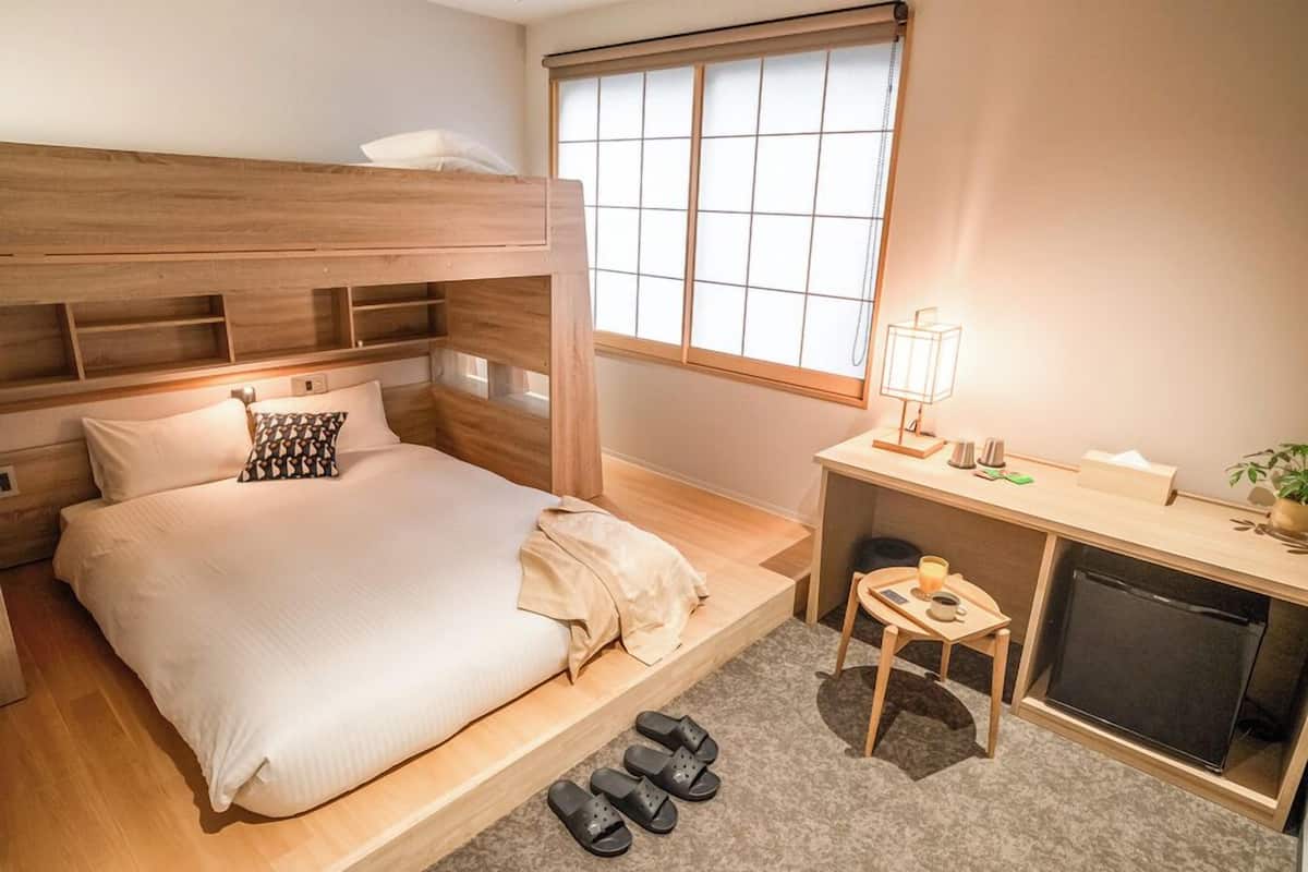 Desk, blackout curtains, free WiFi, bed sheets