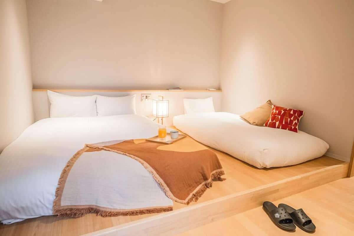 Desk, blackout curtains, free WiFi, bed sheets