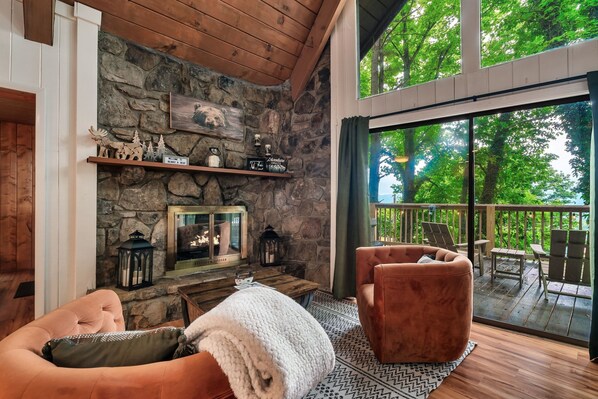 TV connectée, cheminée