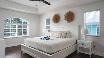 3 slaapkamers, een strijkplank/strijkijzer, reisbedje, wifi