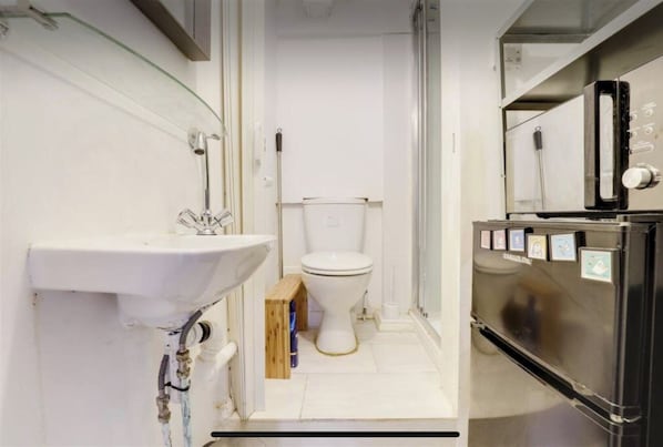 淋浴設備、提供毛巾、番梘