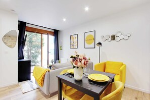 ซิตี้อพาร์ทเมนท์ | บริเวณนั่งเล่น