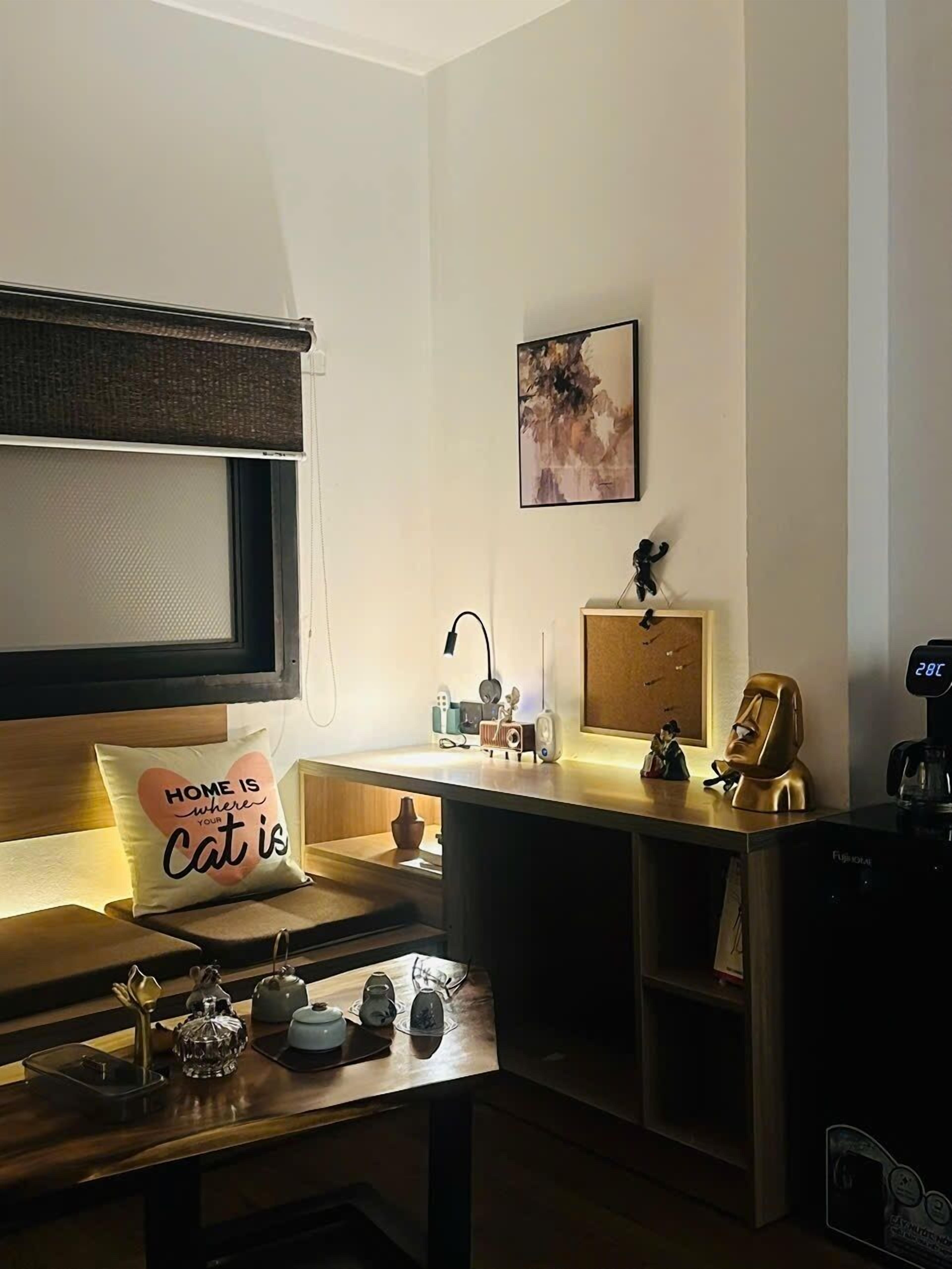 Deluxe Studio Suite | Living area