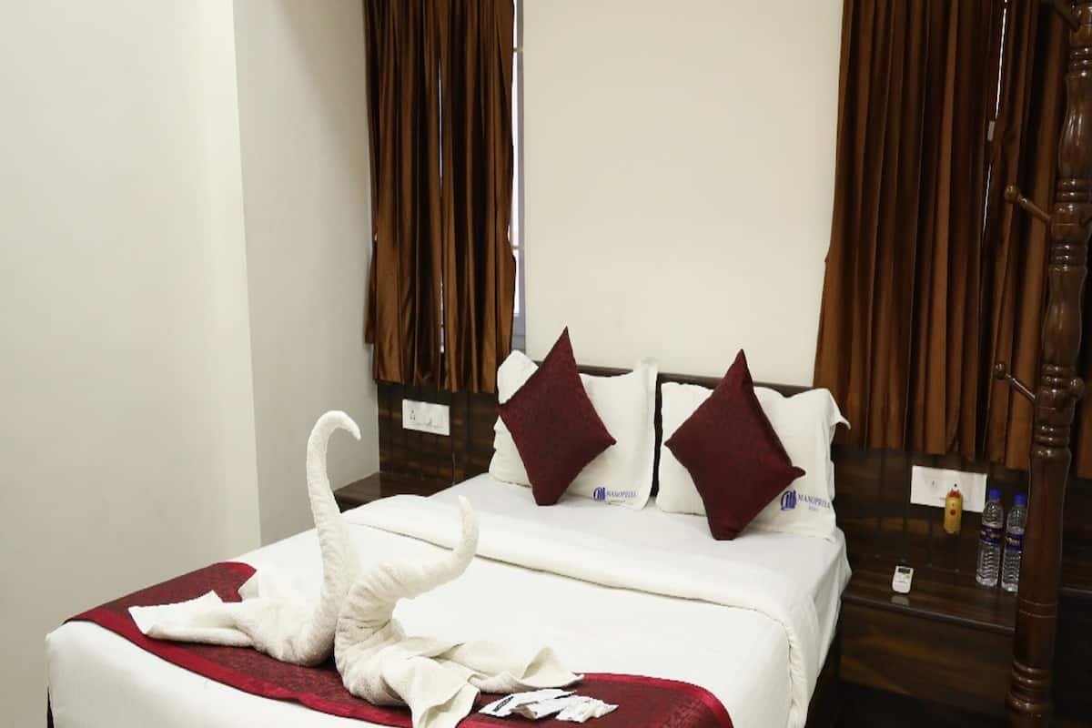 Deluxe Villa | 2 bedrooms, Egyptian cotton sheets, premium bedding, desk