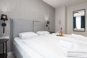 1 bedroom, iron/ironing board, travel crib, WiFi